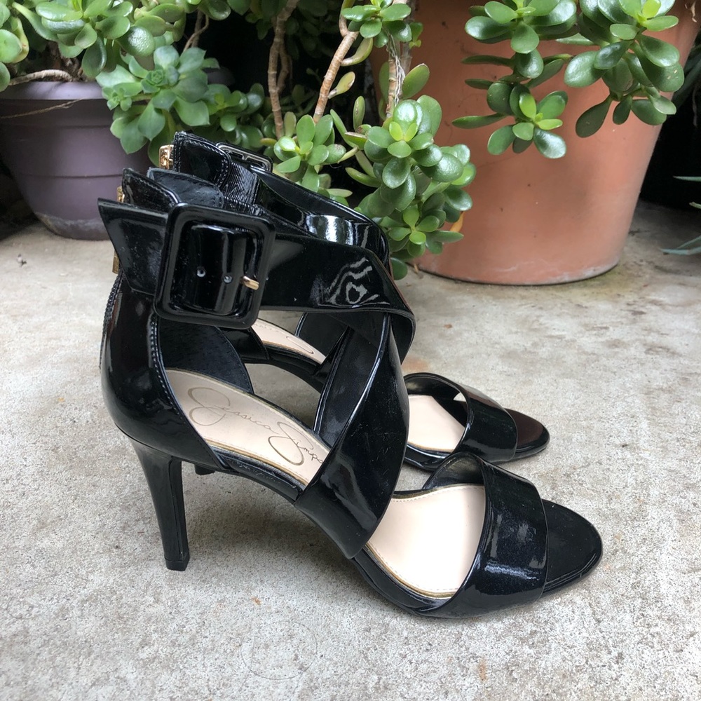 heels - Picture 4 of 4
